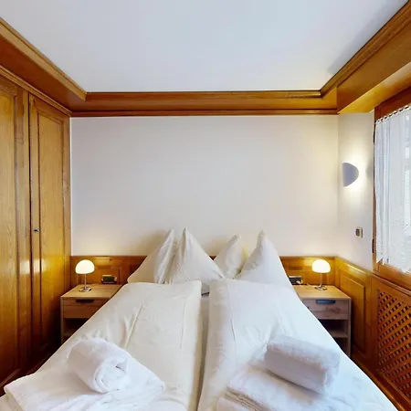 Muntaruetsch Apartamento Samedan